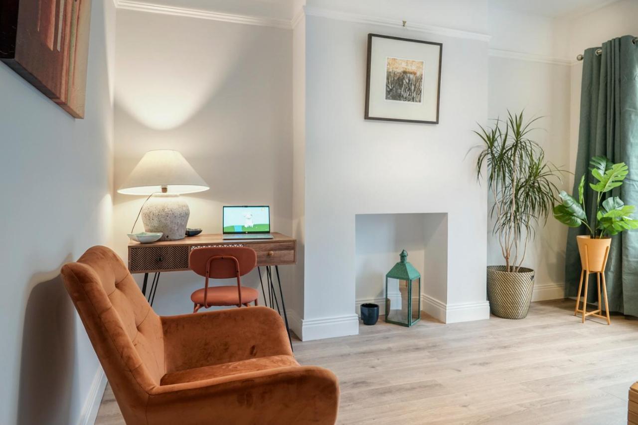 Close To City Centre Stylish 3 Bedroom House ベルファスト エクステリア 写真
