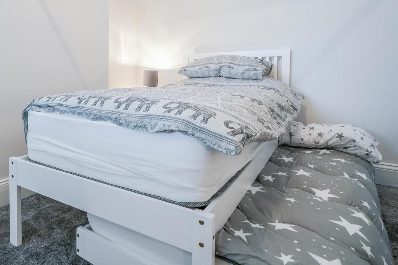Close To City Centre Stylish 3 Bedroom House ベルファスト エクステリア 写真